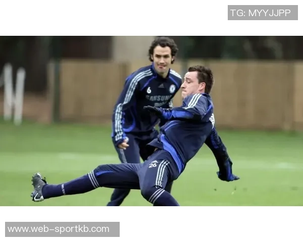 特里回忆穆里尼奥周日早晨让球队与孩子们团聚的温馨时刻 特里回忆穆里尼奥周日早晨让球队与孩子们团聚的温馨时刻