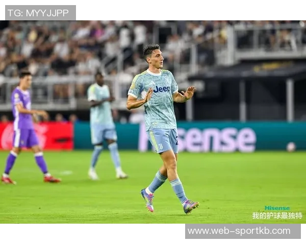 孔塞桑伊尔迪兹华丽过人连连挑战防线前者射门被挡精彩瞬间引发全场欢呼